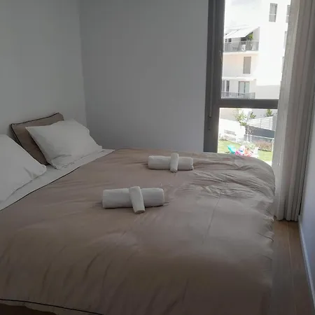 Brand New 3-bedroom Near The In Minimum 10 Nights